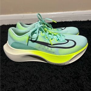 Nike Zoom Fly 5
Men's Road Running Shoes
